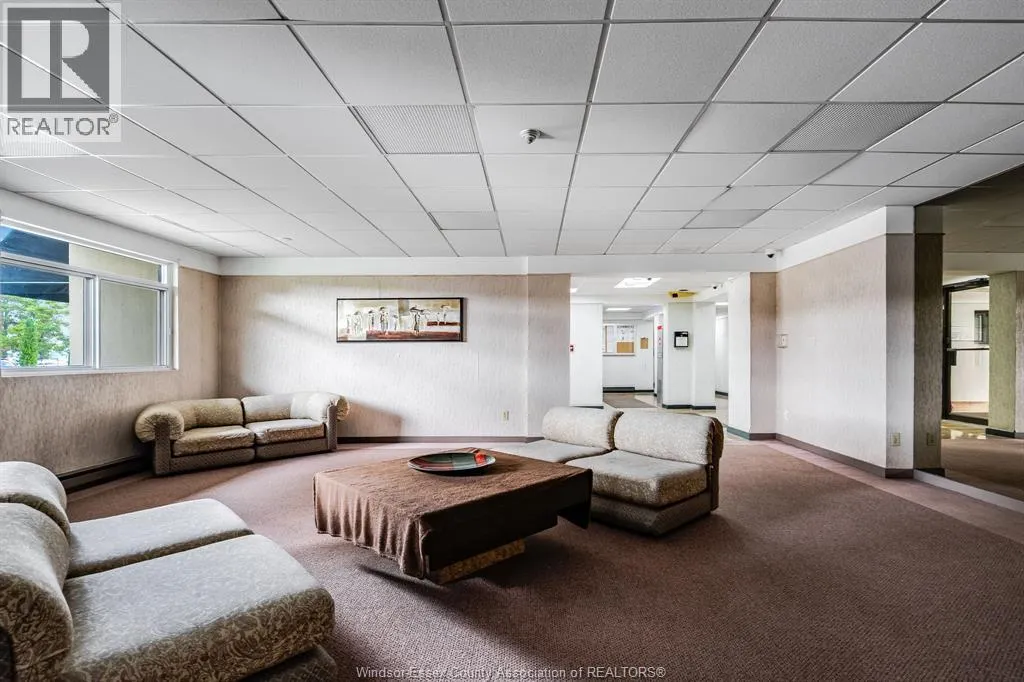 9099 Riverside DRIVE East Unit# E321