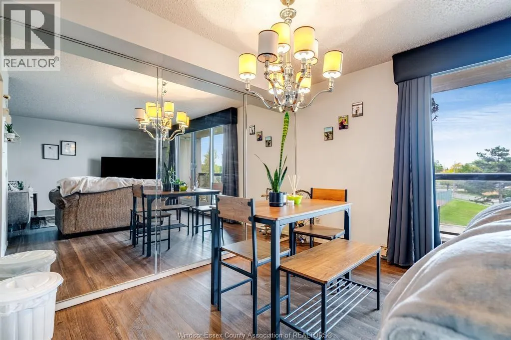 9099 Riverside DRIVE East Unit# E321