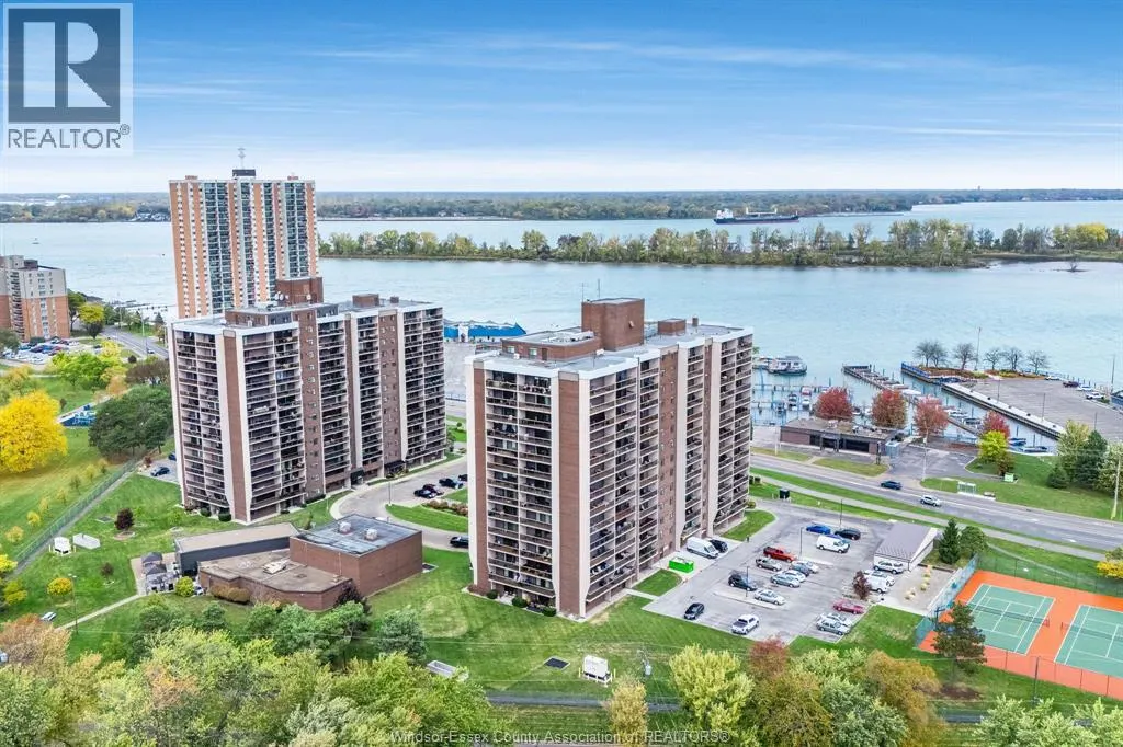 9099 Riverside DRIVE East Unit# E321