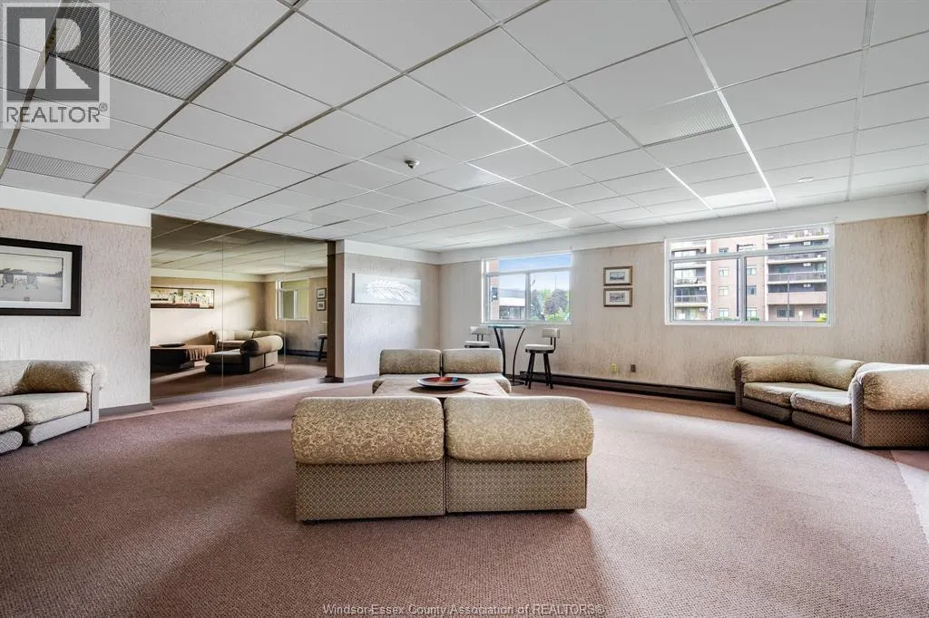 9099 Riverside DRIVE East Unit# E321