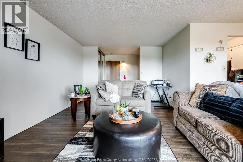 9099 Riverside DRIVE East Unit# E321