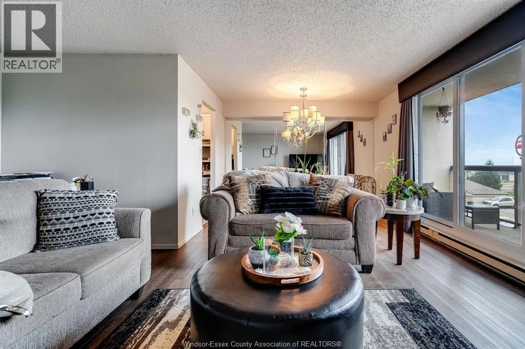 9099 Riverside DRIVE East Unit# E321