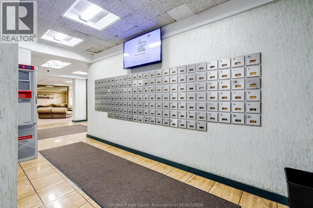 9099 Riverside DRIVE East Unit# E321