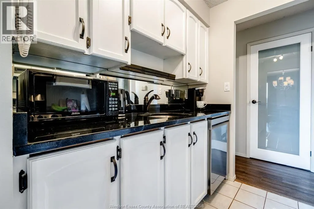 9099 Riverside DRIVE East Unit# E321