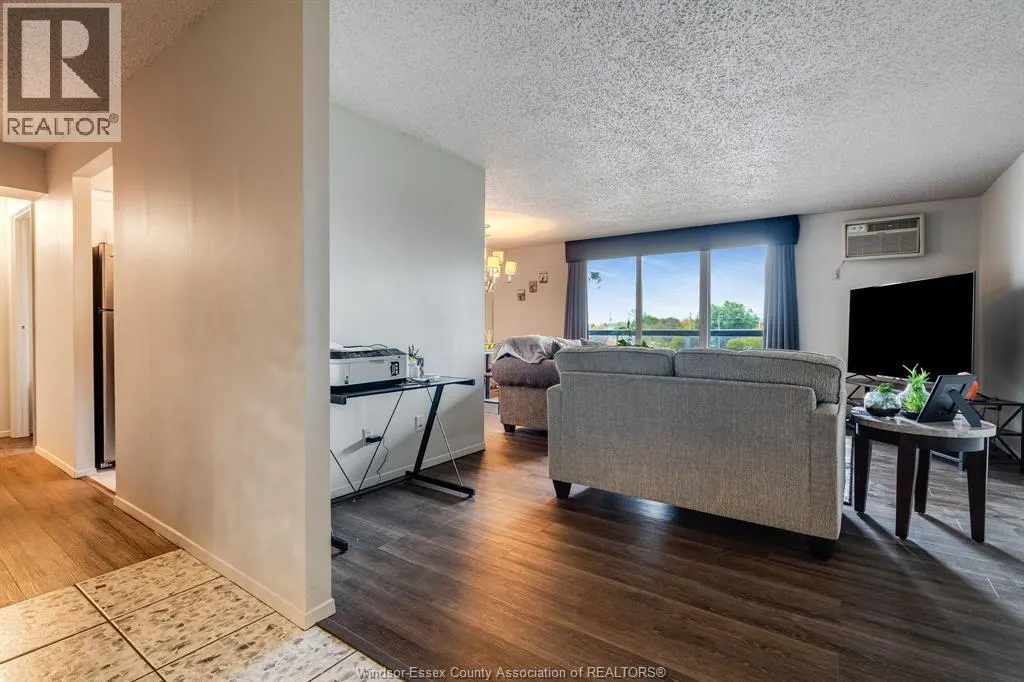 9099 Riverside DRIVE East Unit# E321