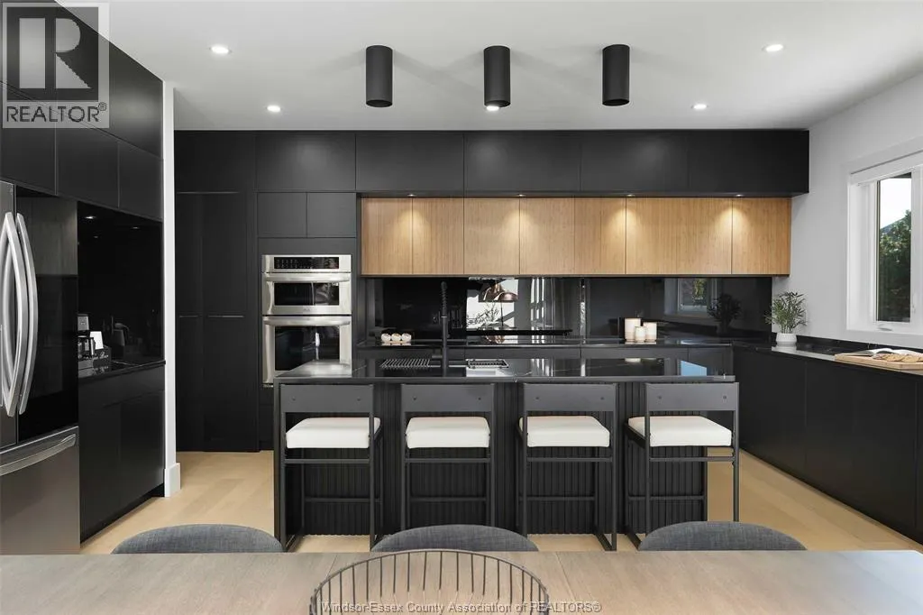 532 MOUNTBATTEN CRESCENT