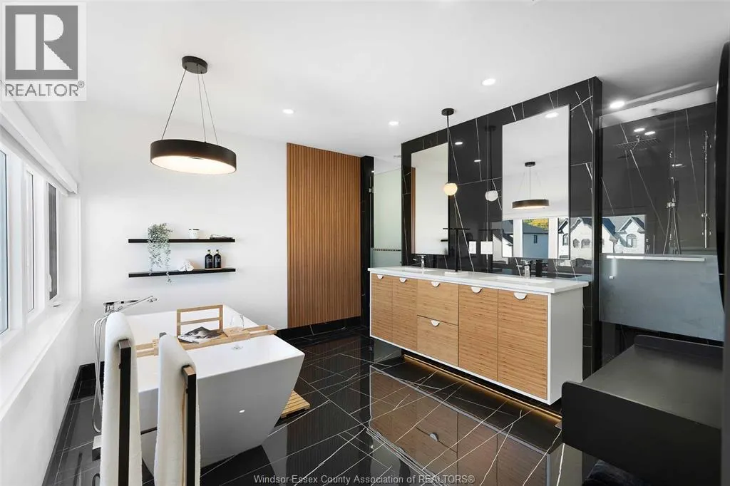 532 MOUNTBATTEN CRESCENT