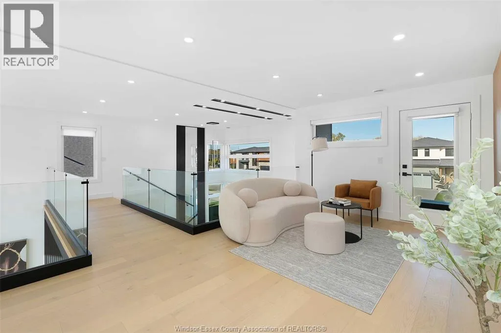 532 MOUNTBATTEN CRESCENT