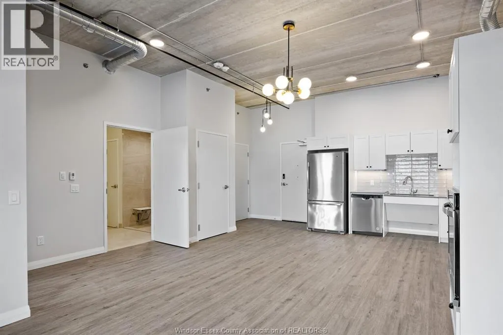 3160 MEADOWBROOK LANE Unit# 316