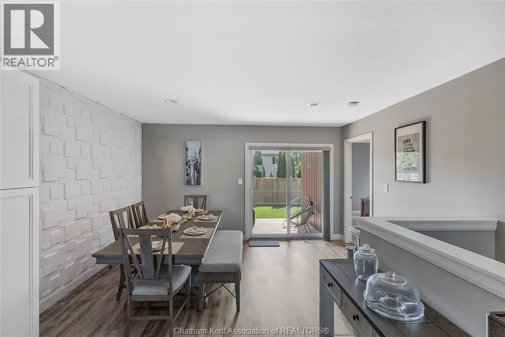 97 Moonstone CRESCENT