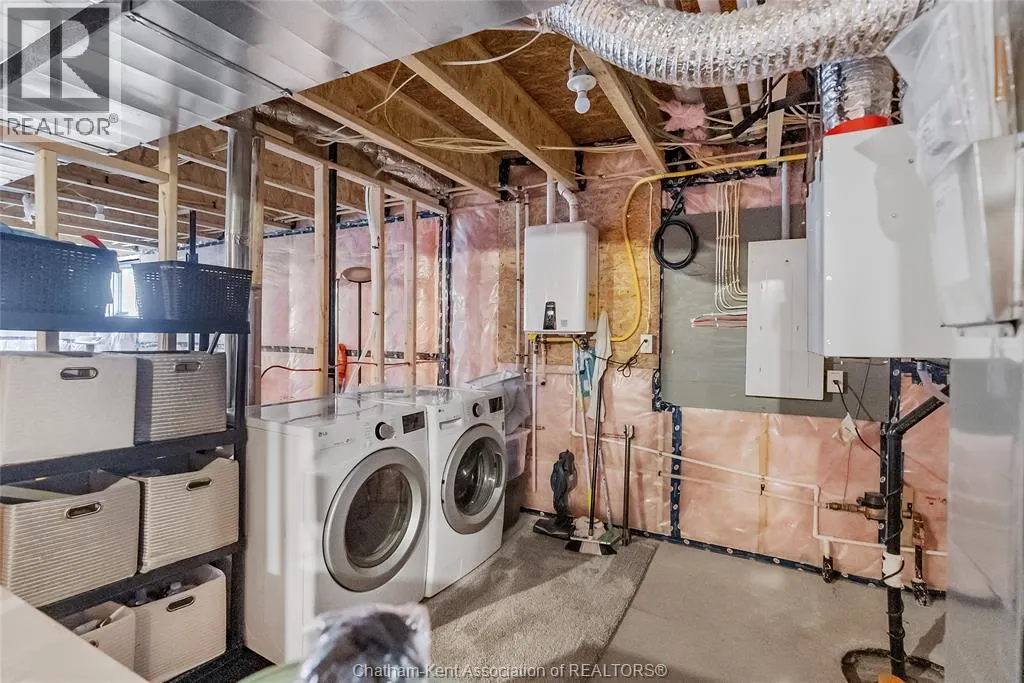 97 Moonstone CRESCENT