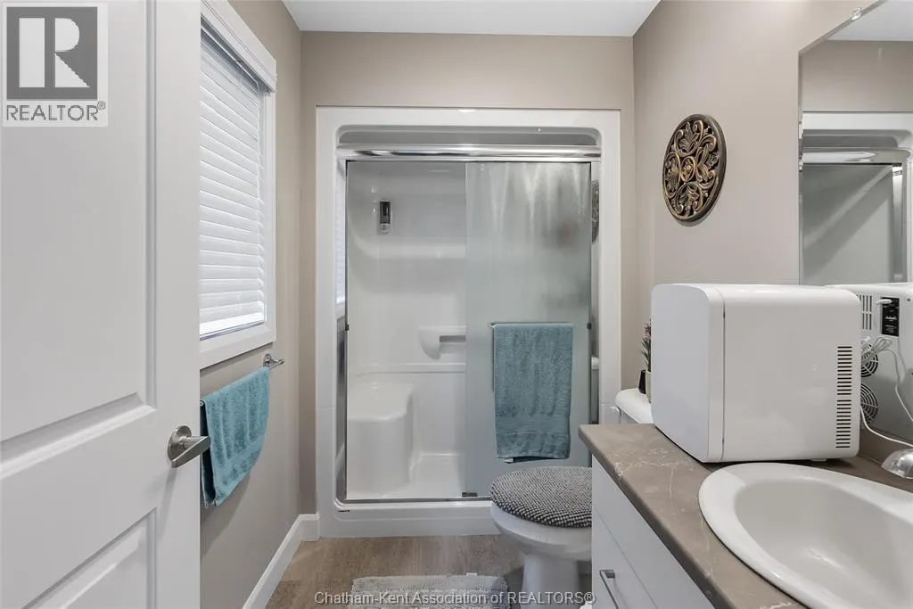 97 Moonstone CRESCENT