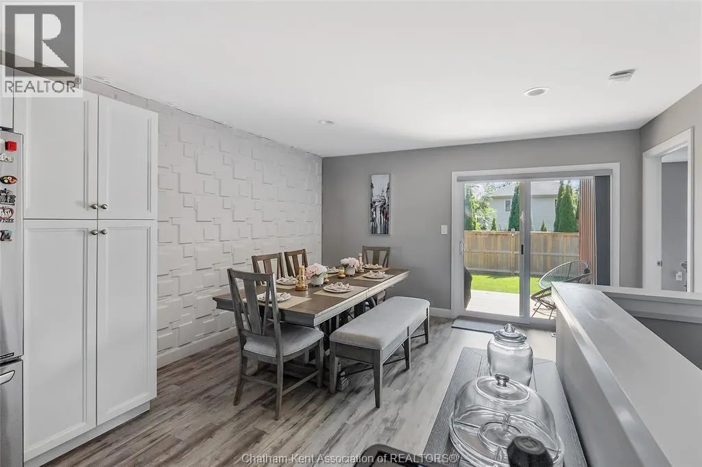 97 Moonstone CRESCENT