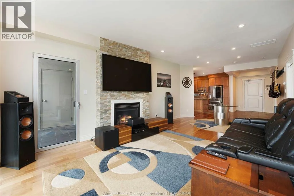 1225 RIVERSIDE DRIVE West Unit# 803