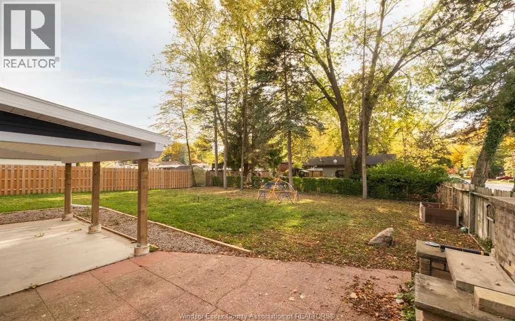 3401 CHARLEVOIX AVENUE