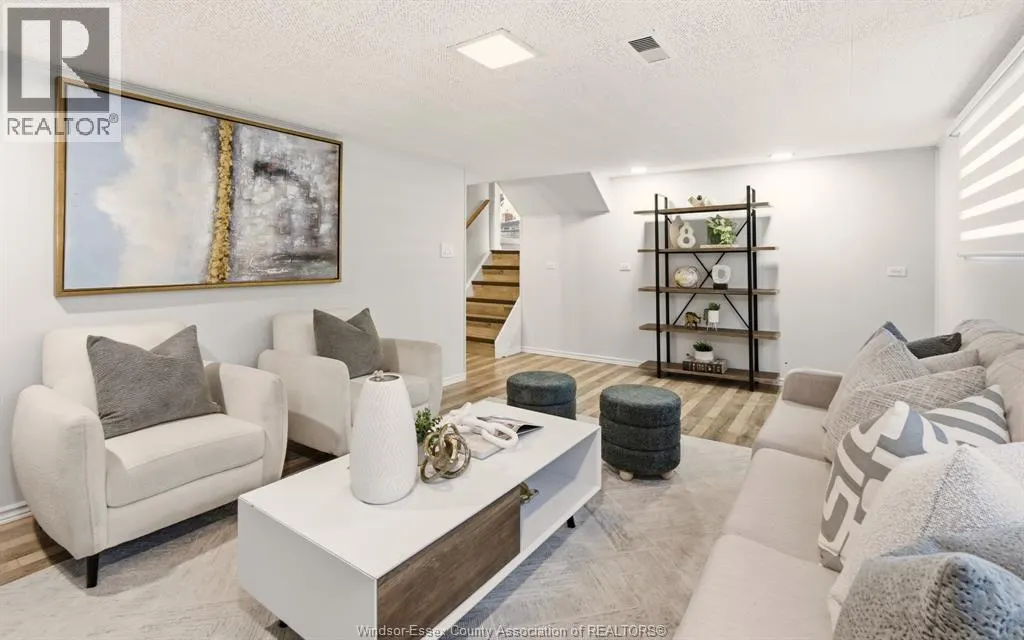 3401 CHARLEVOIX AVENUE