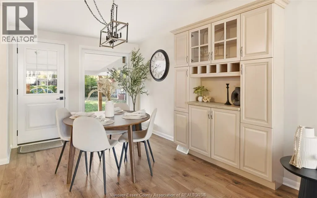 3401 CHARLEVOIX AVENUE