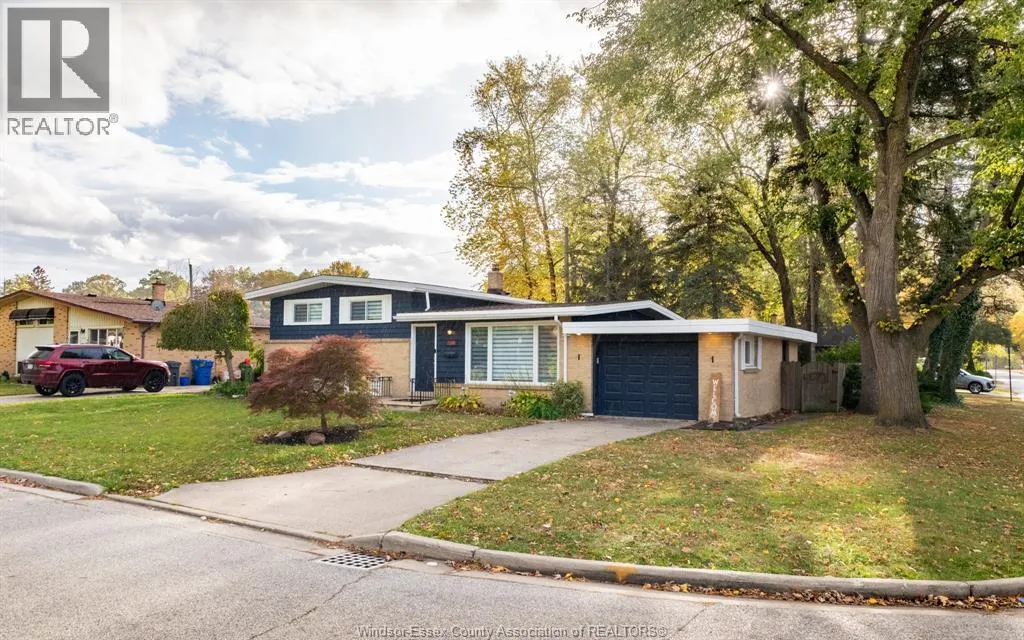 3401 CHARLEVOIX AVENUE