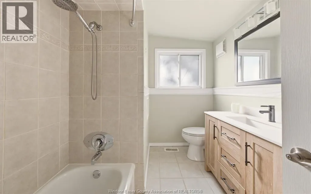 3401 CHARLEVOIX AVENUE