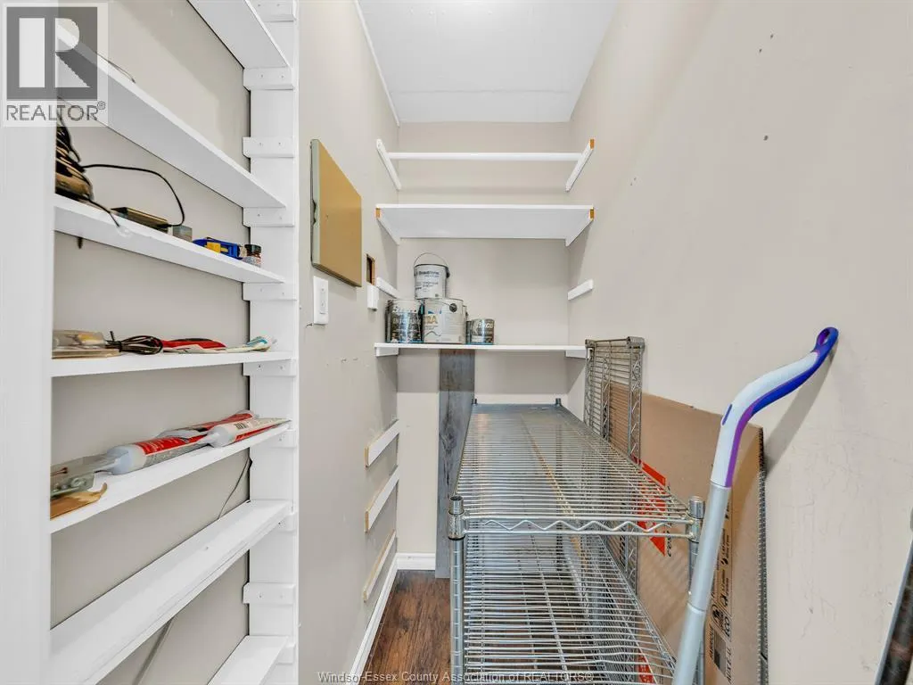 3936 WYANDOTTE East Unit# 906