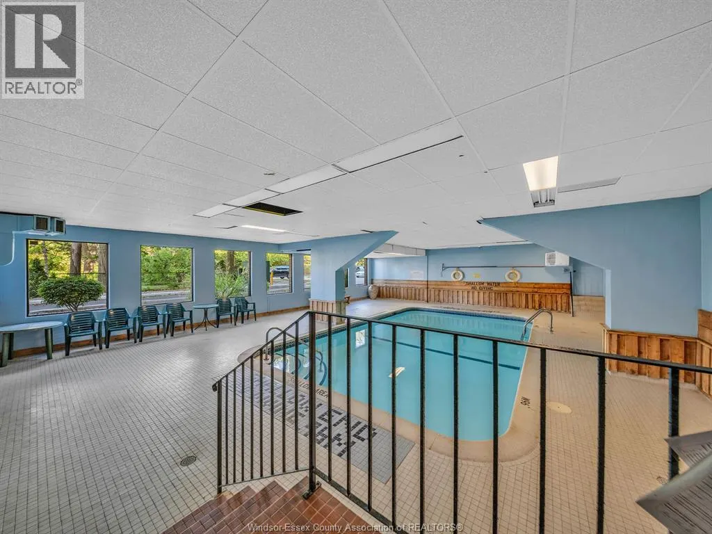 3936 WYANDOTTE East Unit# 906