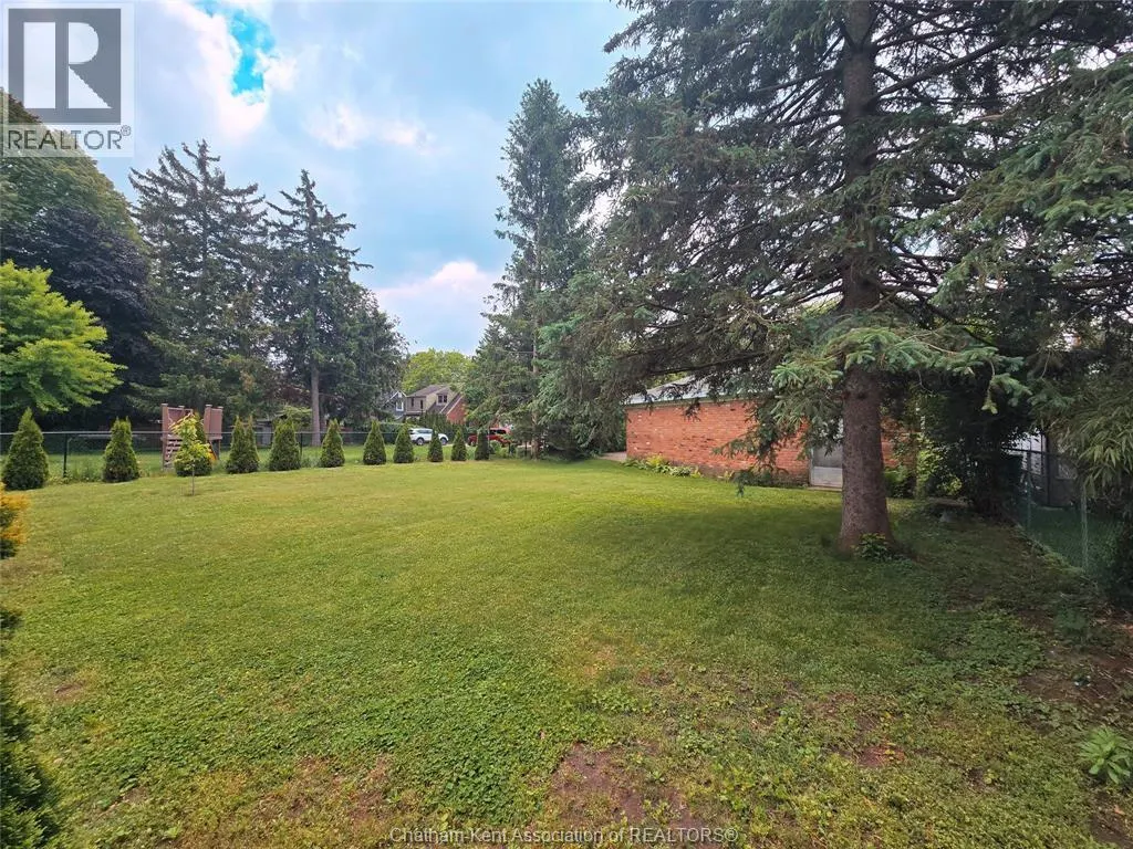 229 Elizabeth STREET