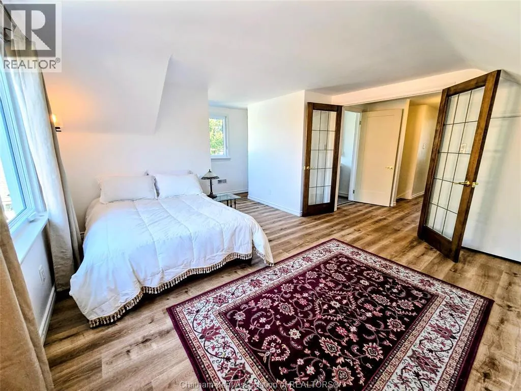 229 Elizabeth STREET