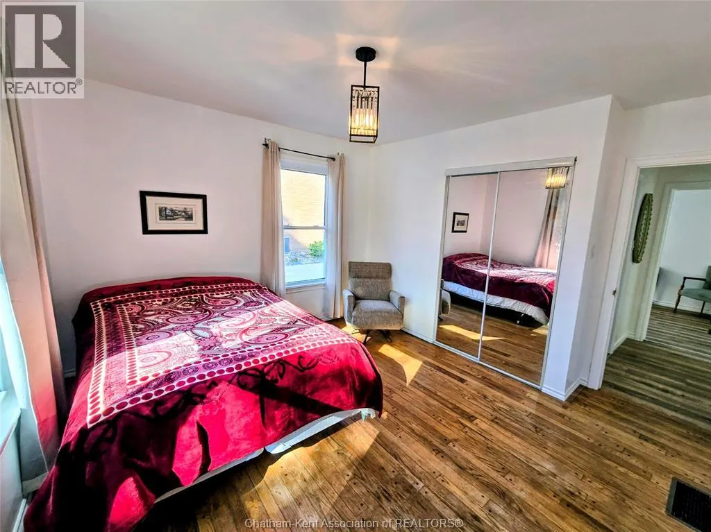 229 Elizabeth STREET