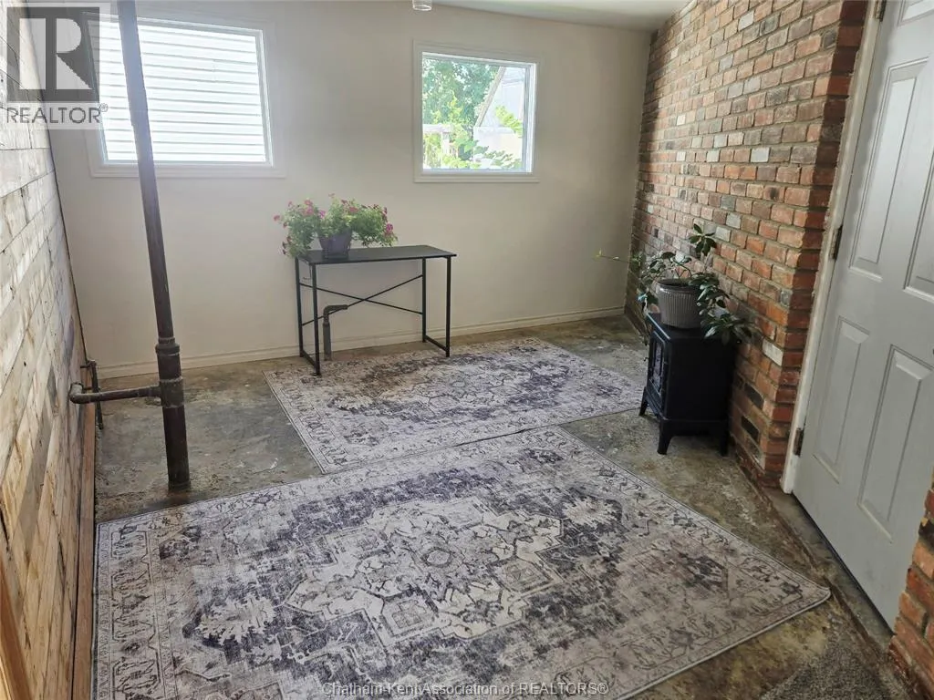 229 Elizabeth STREET