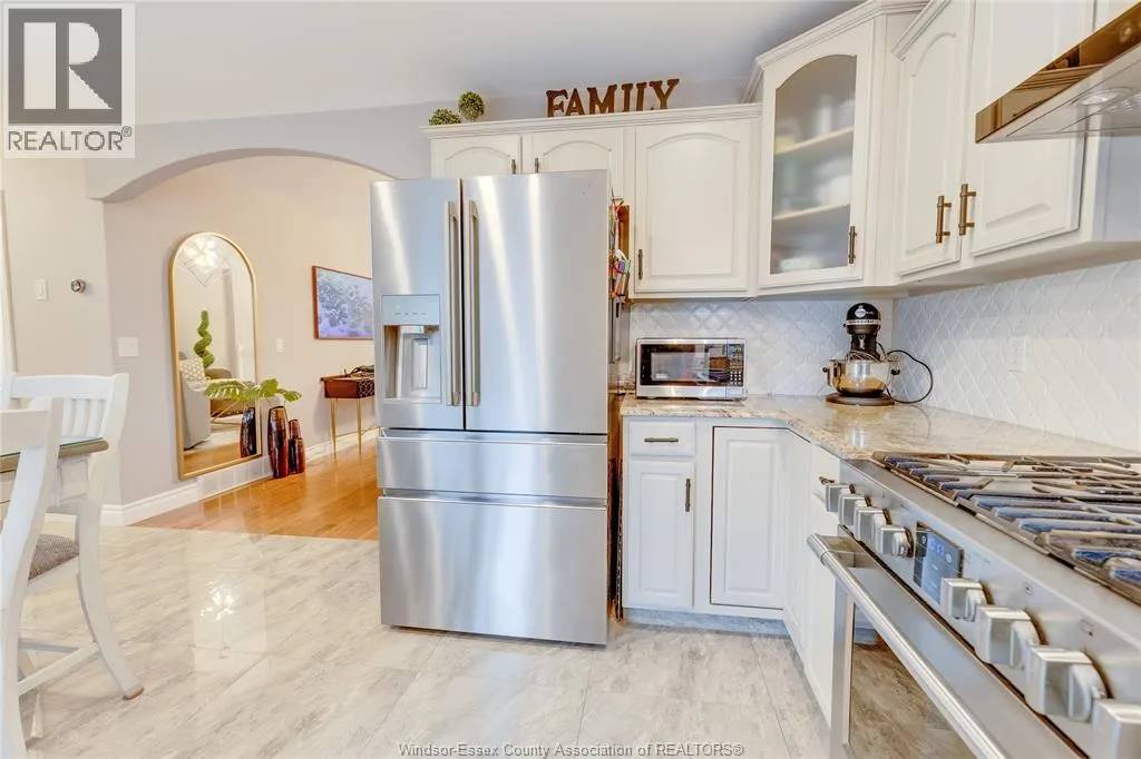 4250 Canberra AVENUE