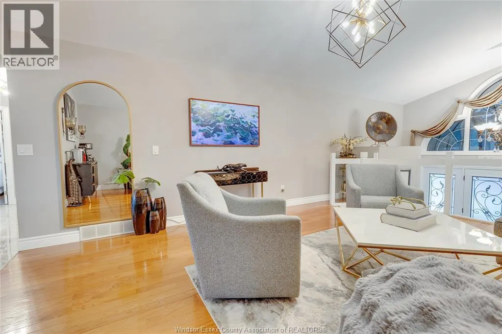 4250 Canberra AVENUE