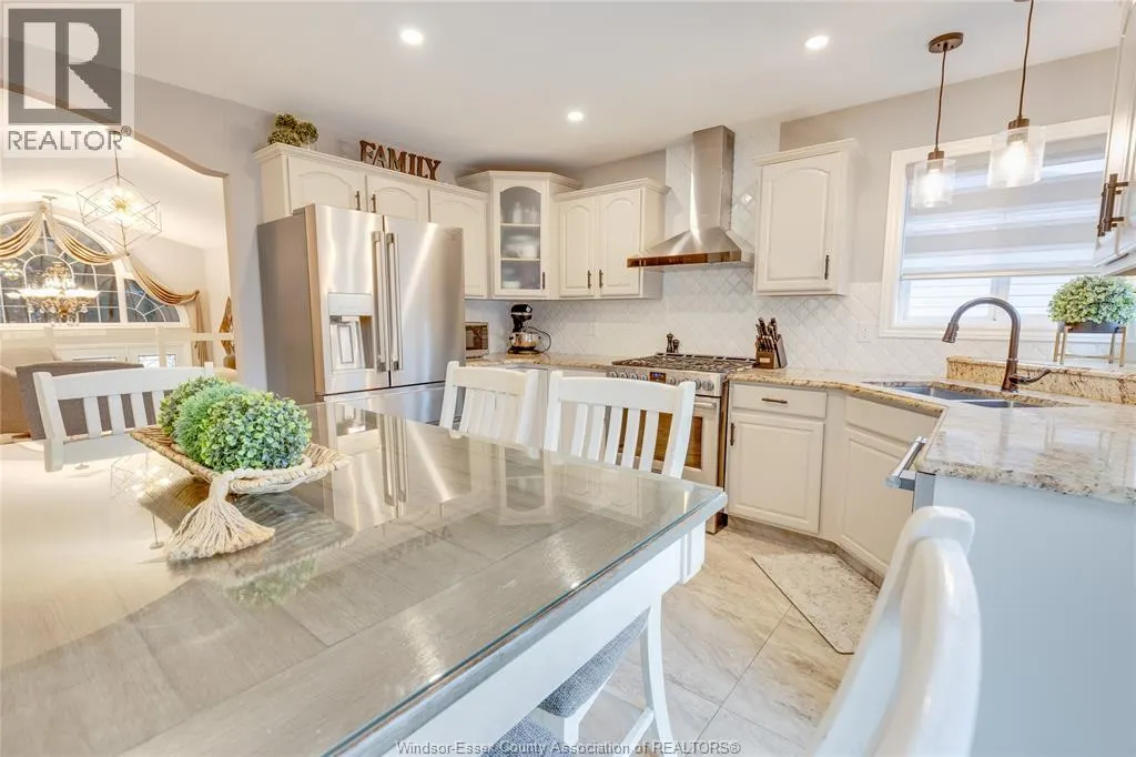 4250 Canberra AVENUE