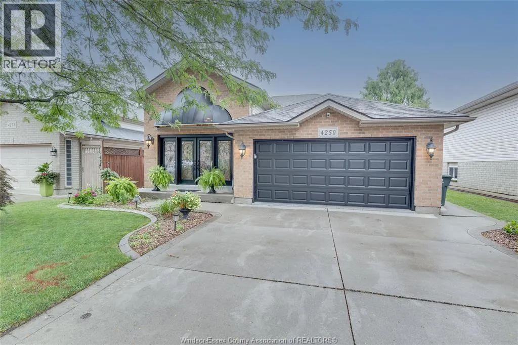 4250 Canberra AVENUE