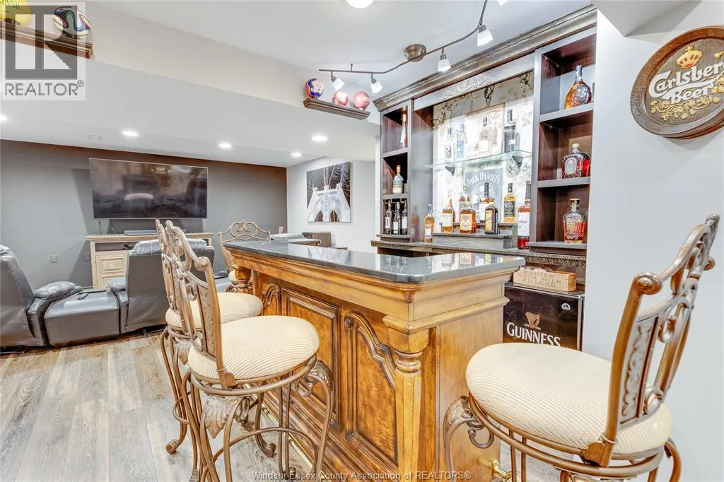 4250 Canberra AVENUE