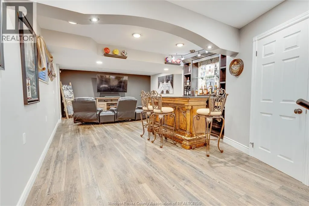 4250 Canberra AVENUE