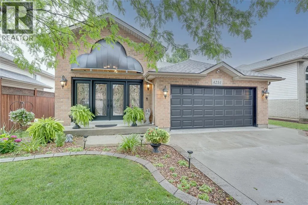 4250 Canberra AVENUE