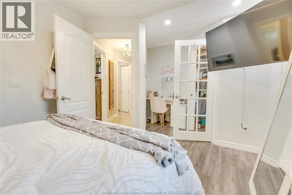 4250 Canberra AVENUE