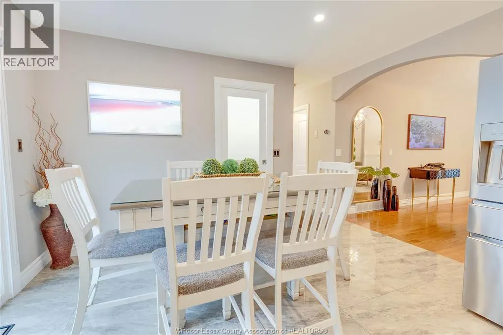 4250 Canberra AVENUE