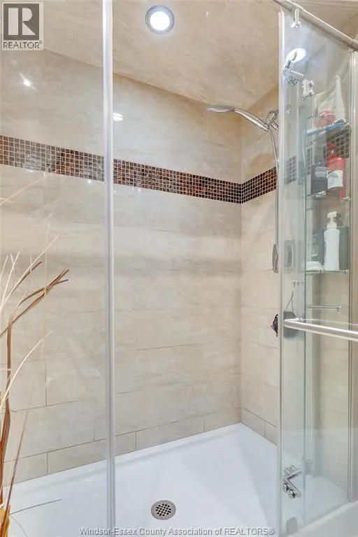 4250 Canberra AVENUE