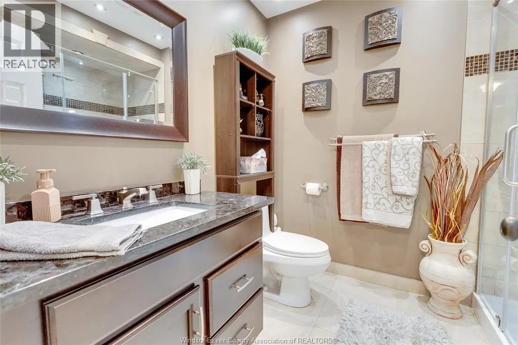 4250 Canberra AVENUE