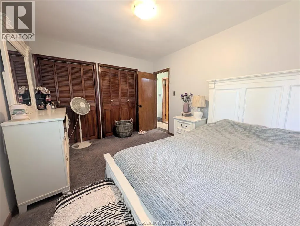 112 Churchill STREET