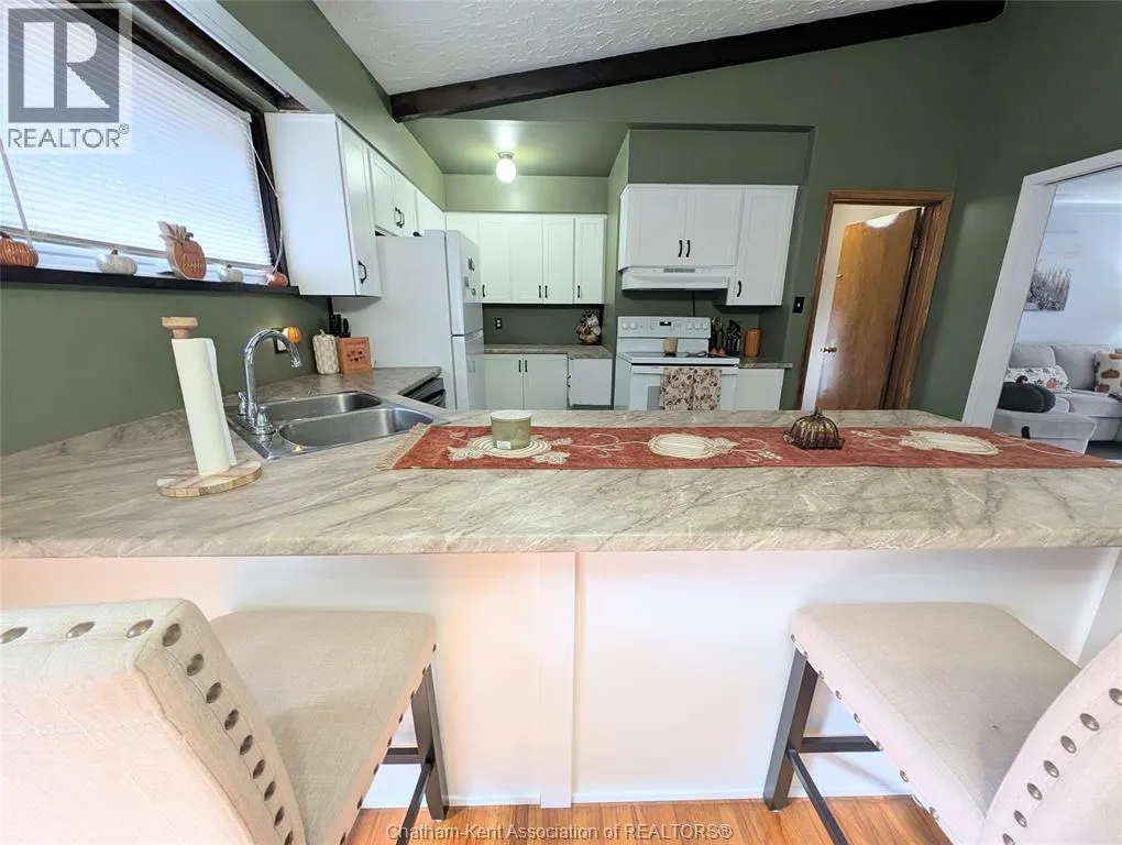 112 Churchill STREET