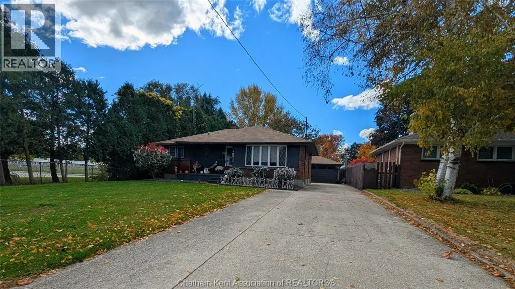 112 Churchill STREET