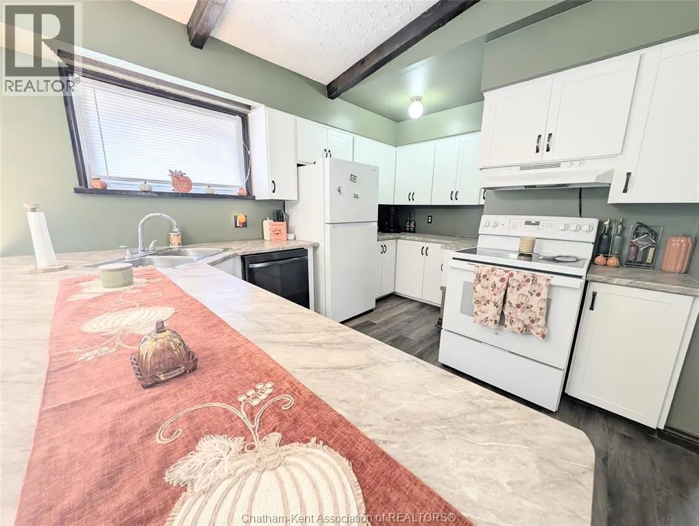 112 Churchill STREET