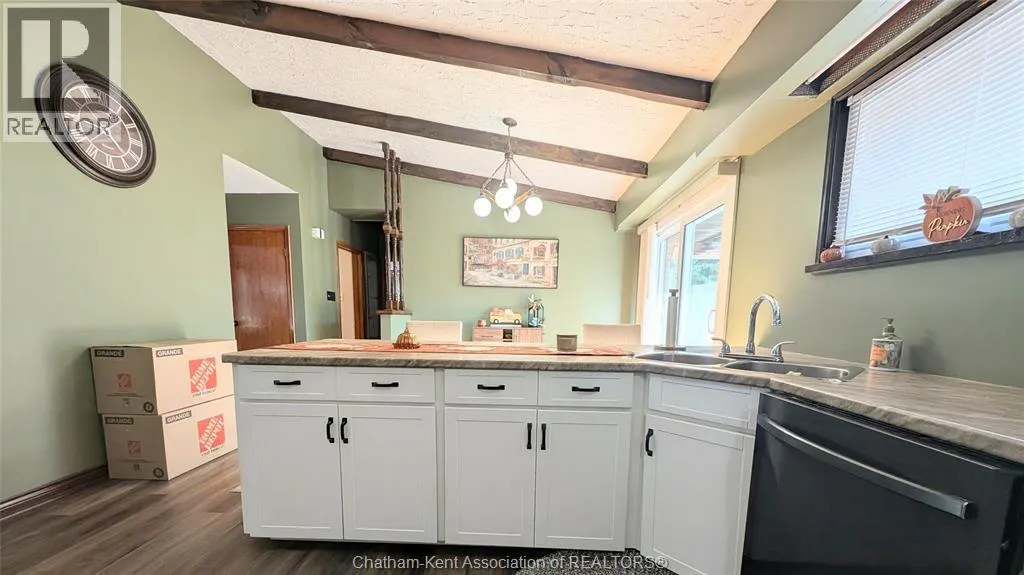 112 Churchill STREET