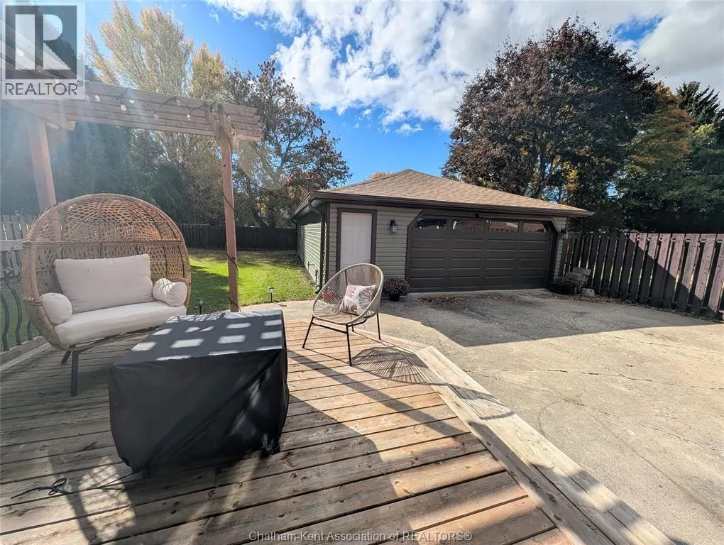 112 Churchill STREET