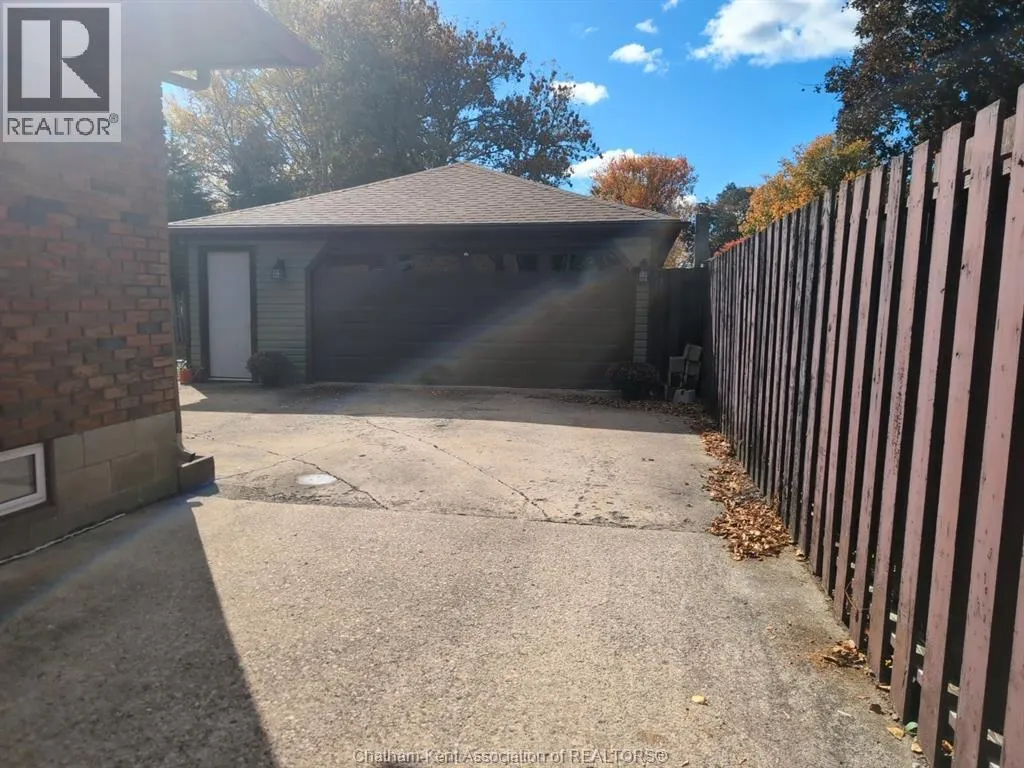 112 Churchill STREET