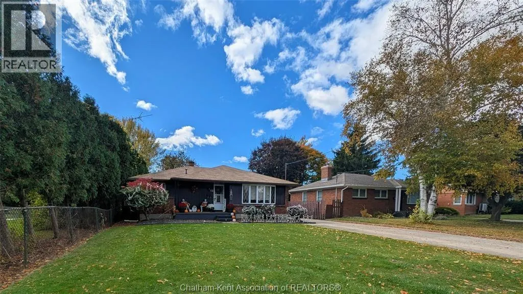 112 Churchill STREET