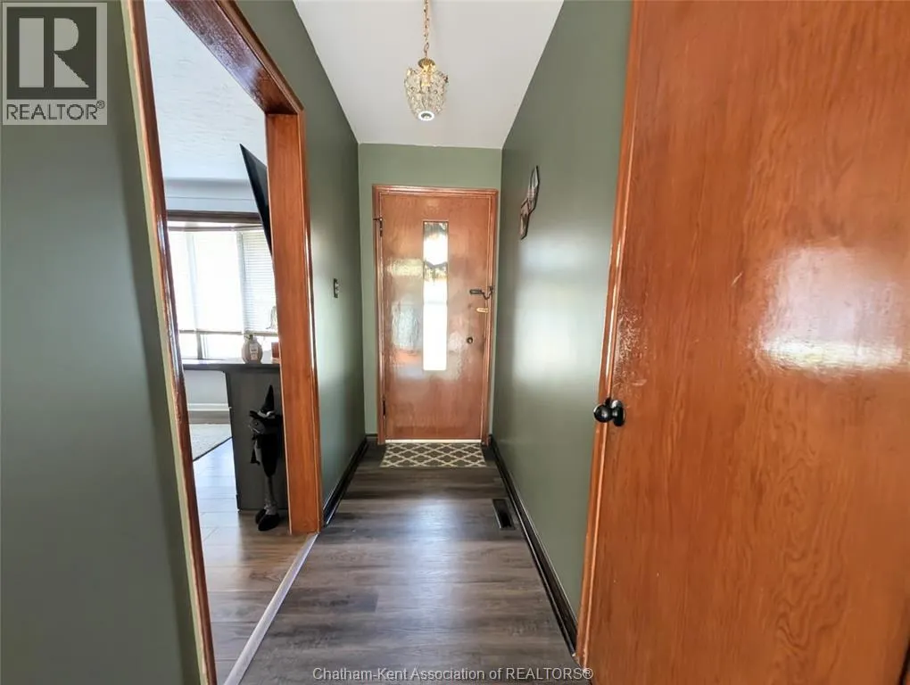 112 Churchill STREET