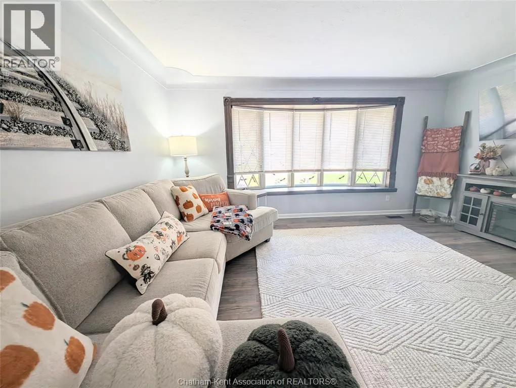 112 Churchill STREET